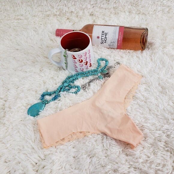 VS Peach Orange Lace NO SHOW Sexy THONG SMALL - Picture 1 of 4